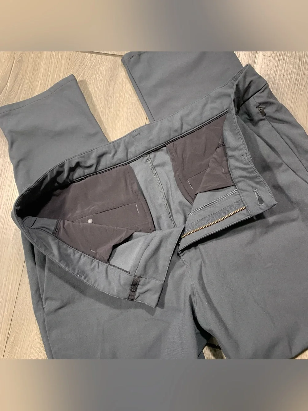 Lululemon Men’s Commission Pant Slim Melanite Gray size 34